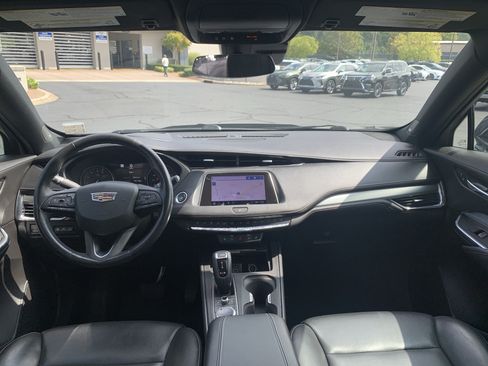 Used 2019 Cadillac XT4 Premium Luxury w/ Technology Package FWD image 30