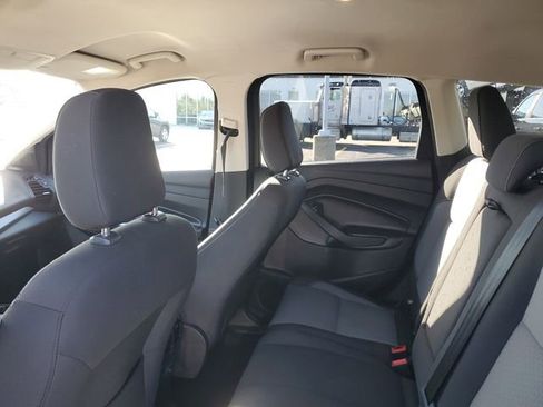 Used 2018 Ford Escape SE w/ SE SYNC Package FWD image 9