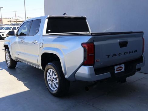 Used 2024 Toyota Tacoma SR5 AWD/4WD image 3