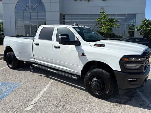 Used 2026 RAM 3500 Tradesman AWD/4WD image 36