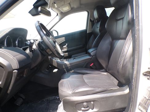 Used 2018 Land Rover Range Rover Evoque SE AWD/4WD image 14