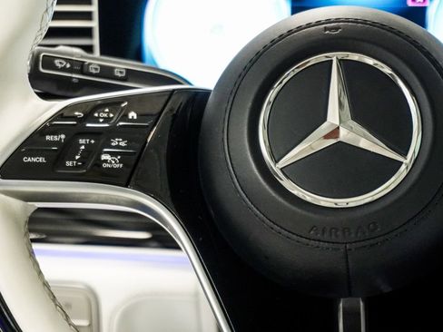 Used 2024 Mercedes-Benz Maybach GLS 600 4MATIC image 15