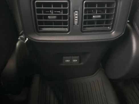 Used 2025 Toyota RAV4 XSE image 31