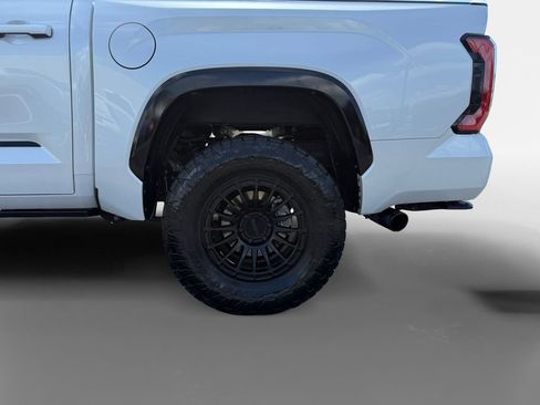 Used 2024 Toyota Tundra Platinum AWD/4WD image 9