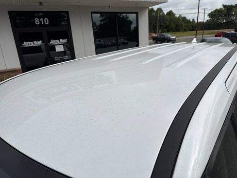 Used 2026 Kia Carnival FWD image 12