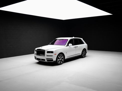 Used 2024 Rolls-Royce Cullinan w/ Cullinan Package AWD/4WD image 87