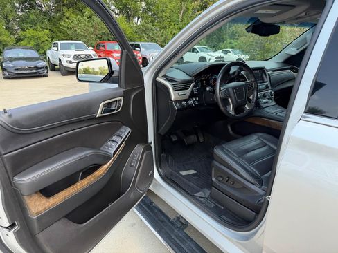 Used 2018 GMC Yukon Denali w/ Denali Ultimate Package AWD/4WD image 10