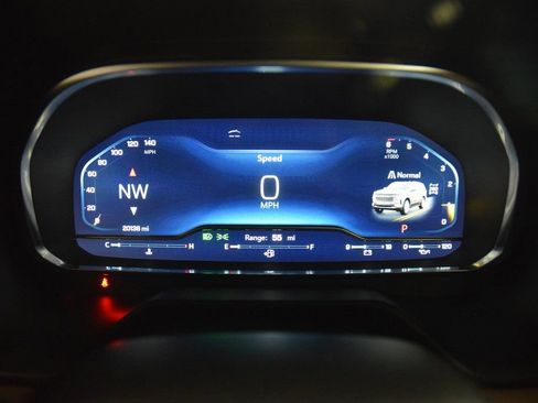 Used 2024 Chevrolet Suburban High Country image 54