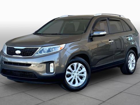Used 2015 Kia Sorento EX image 1