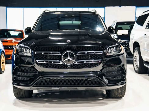 Used 2022 Mercedes-Benz GLS 450 4MATIC image 3