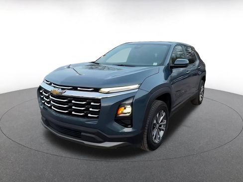 Used 2025 Chevrolet Equinox LT image 7