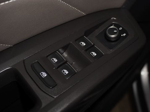 Used 2023 Volkswagen Atlas Cross Sport SEL image 23