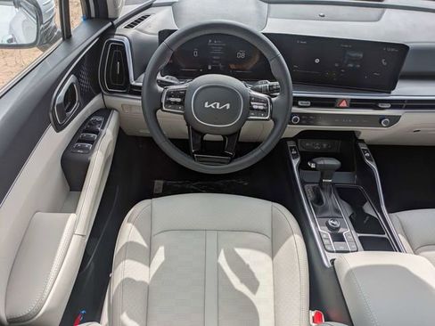 New 2025 Kia Sorento S w/ Panoramic Sunroof Package FWD image 16