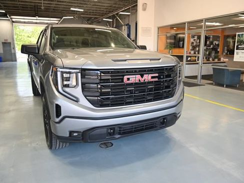 New 2026 GMC Sierra 1500 Elevation AWD/4WD image 3