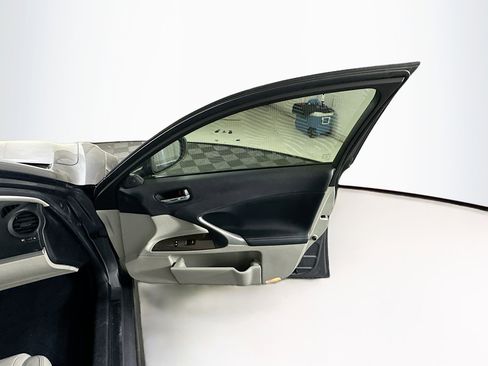 Used 2012 Lexus IS 250 w/ Premium Pkg Value Edition image 31