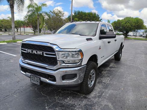Used 2020 RAM 3500 Tradesman image 2
