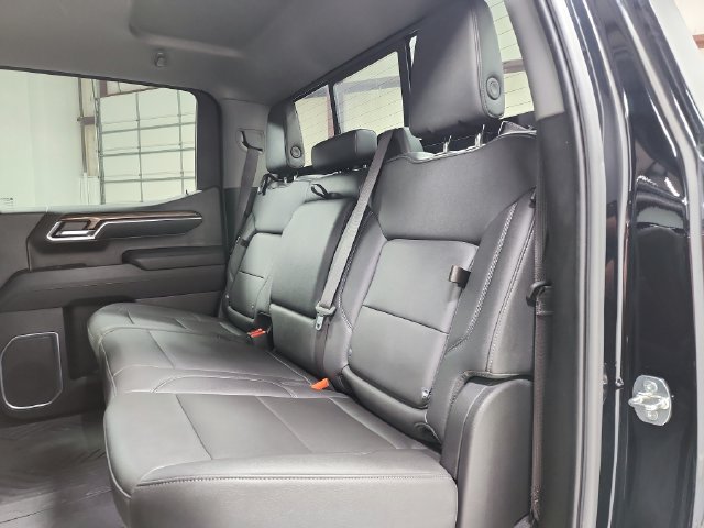 Used 2024 Chevrolet Silverado 1500 LT Trail Boss w/ Convenience Package II AWD/4WD image 12