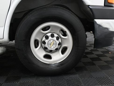 Used 2023 Chevrolet Express 2500 w/ Driver Convenience Package image 24