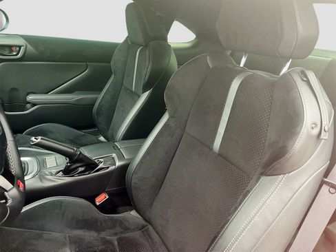 Used 2023 Toyota GR86 Premium image 20