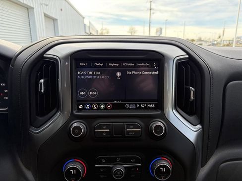 Used 2021 Chevrolet Silverado 1500 LT Trail Boss w/ Convenience Package II image 30