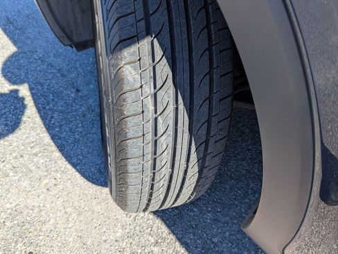 Used 2018 Kia Sorento LX image 30