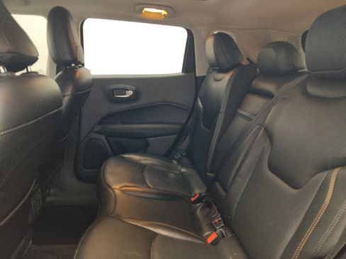 Used 2019 Jeep Compass Limited AWD/4WD image 18