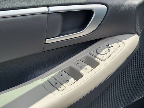 Used 2025 Hyundai Sonata SEL FWD image 20