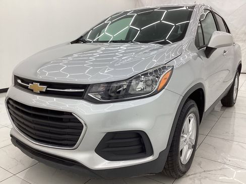 Used 2020 Chevrolet Trax LS w/ Tint and Cruise Package image 1