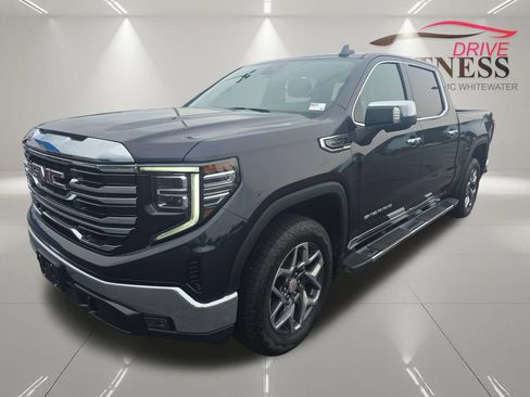 Certified 2023 GMC Sierra 1500 SLT w/ SLT Premium Package AWD/4WD image 4