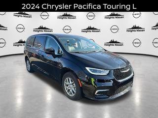Used 2024 Chrysler Pacifica Touring-L FWD image 1