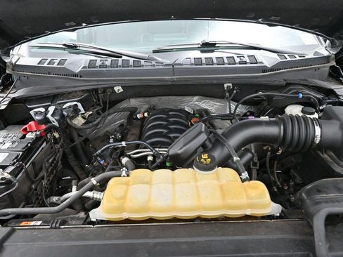 Used 2019 Ford F150 XLT w/ Equipment Group 302A Luxury AWD/4WD image 37