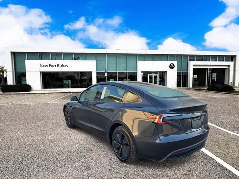 Used 2025 Tesla Model 3 Long Range image 6