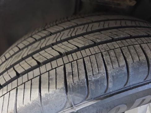 Used 2021 Buick Enclave Avenir w/ Avenir Technology Package image 45