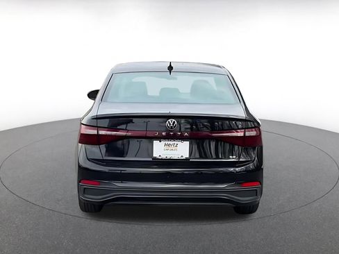 Used 2025 Volkswagen Jetta SE image 7