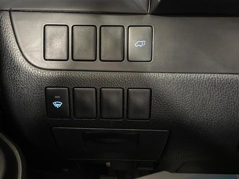 Used 2015 Toyota Highlander XLE image 21