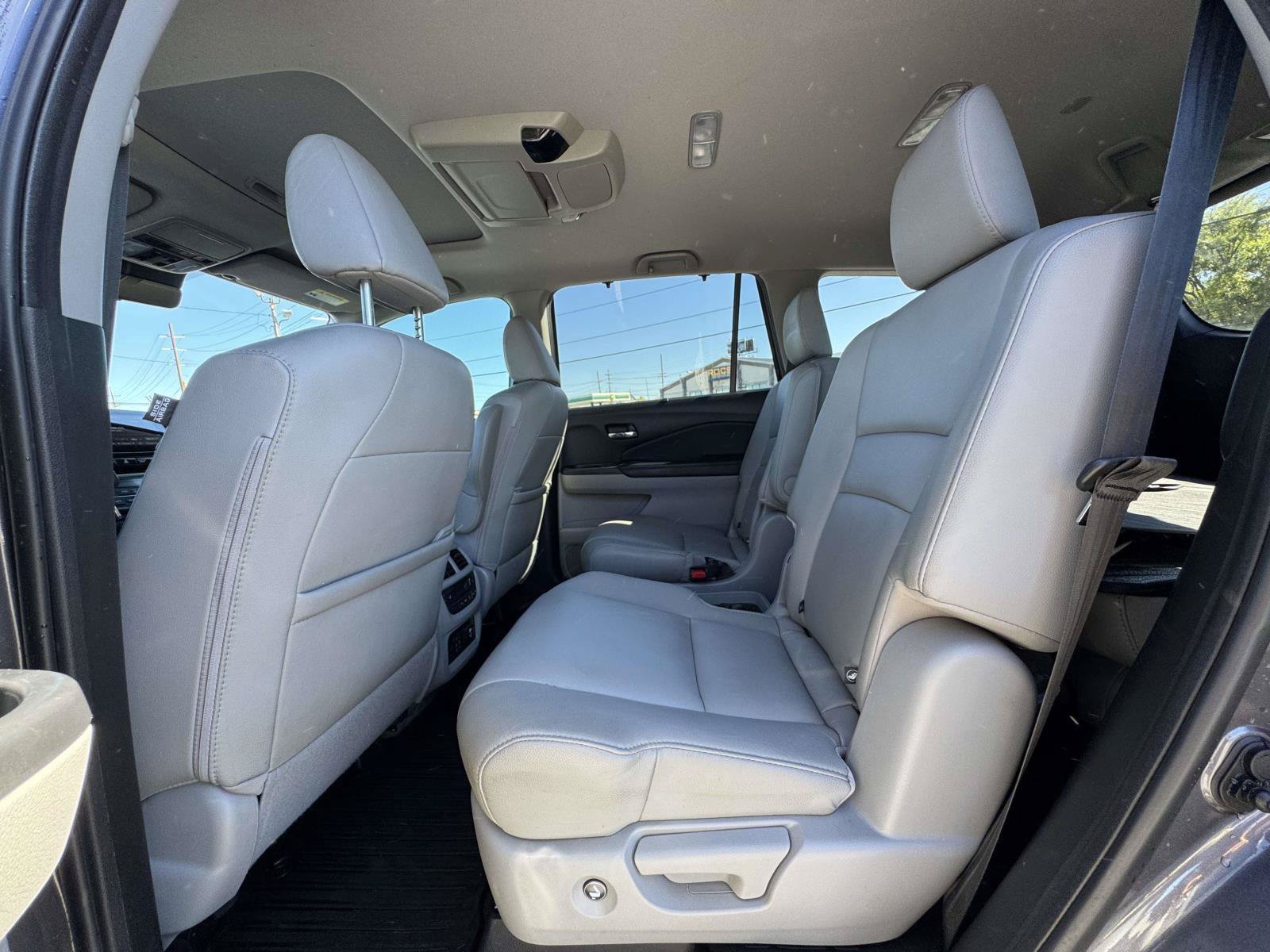 Used 2019 Honda Pilot Touring image 22