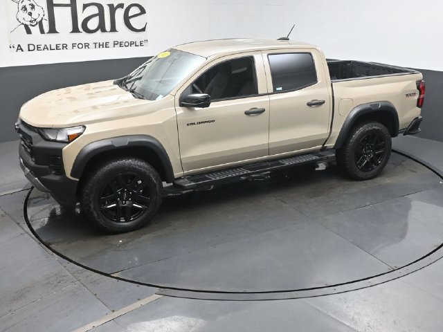 Used 2023 Chevrolet Colorado Trail Boss w/ LPO, Dark Essentials Package AWD/4WD image 62