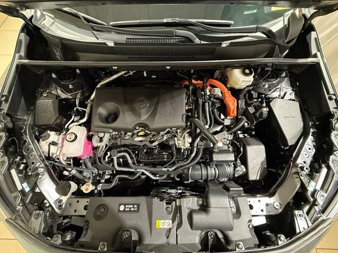 Certified 2025 Toyota RAV4 LE AWD/4WD image 10