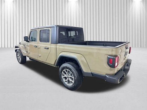 New 2026 Jeep Gladiator Sport image 7