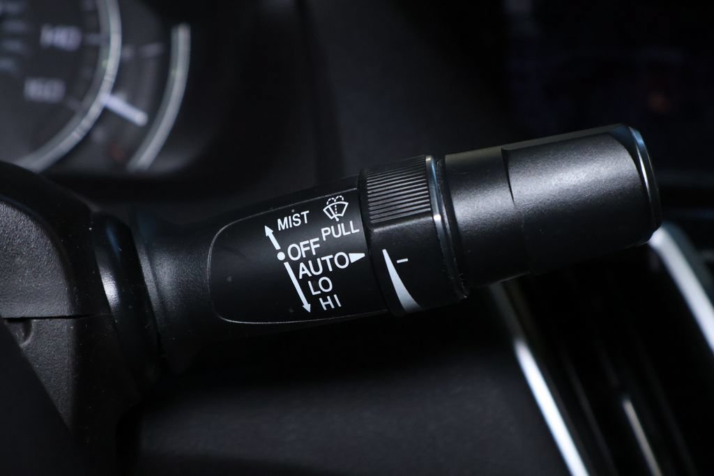 Used 2016 Acura TLX w/ Technology Package FWD image 25