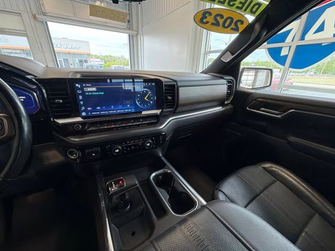Used 2023 Chevrolet Silverado 1500 High Country AWD/4WD image 20