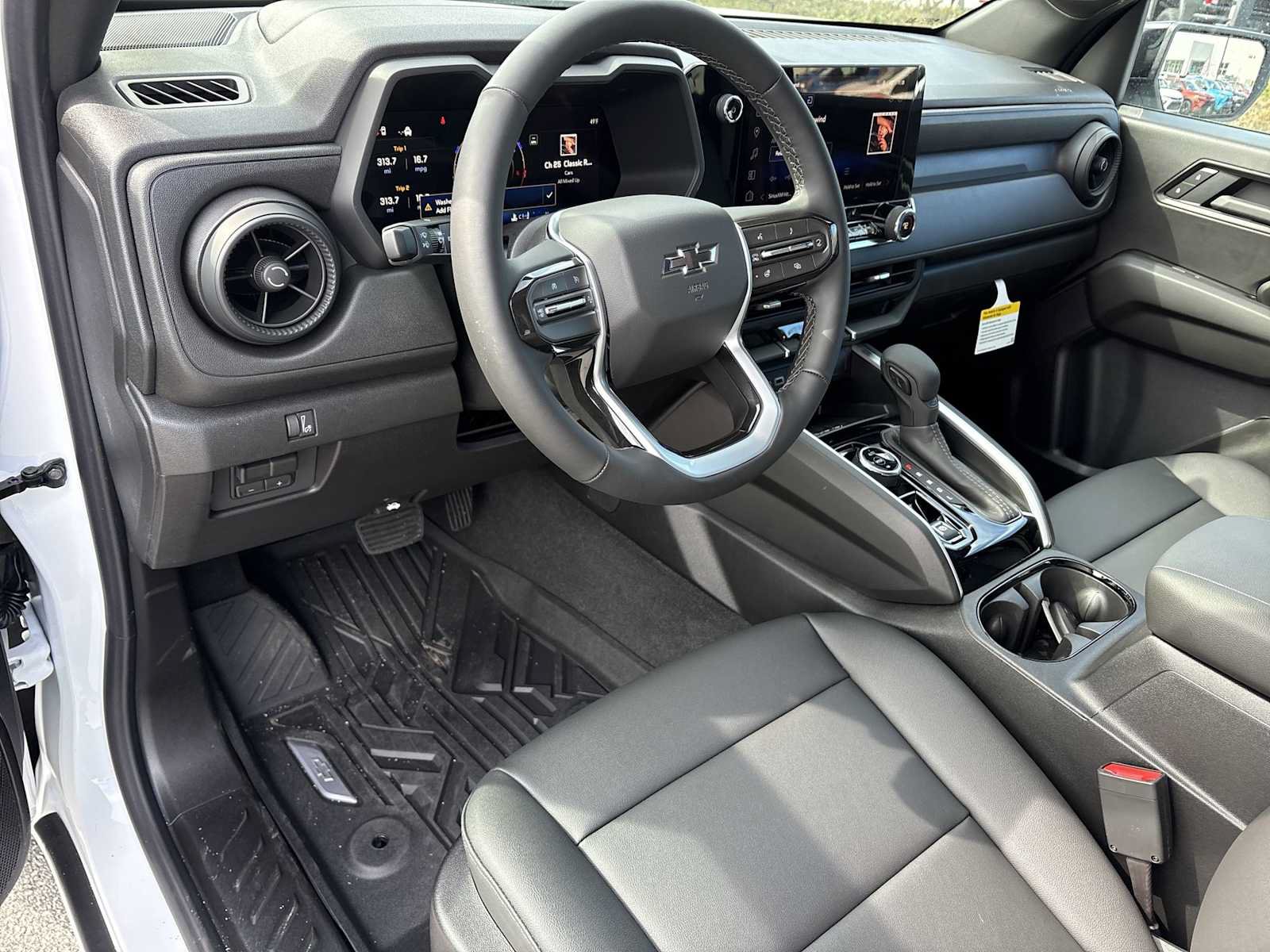 New 2026 Chevrolet Colorado Trail Boss AWD/4WD image 10