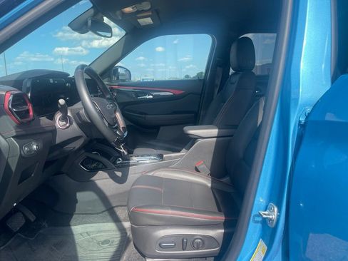 Used 2025 Chevrolet TrailBlazer RS w/ Convenience Package AWD/4WD image 12