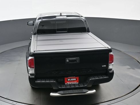 Used 2020 Toyota Tacoma TRD Sport RWD image 39