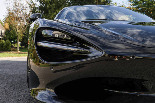 Used 2025 McLaren 750S RWD image 74