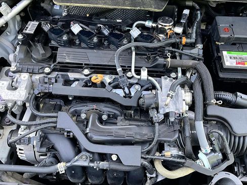 Used 2021 Toyota Corolla SE FWD image 31