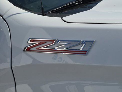 Used 2022 Chevrolet Silverado 1500 LTZ w/ Z71 Off-Road Package image 4