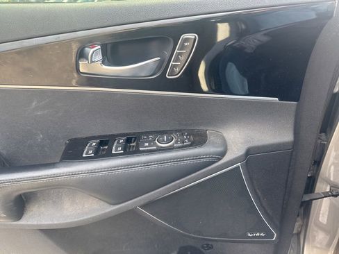 Used 2016 Kia Sorento SX FWD image 14