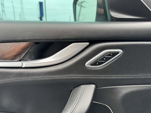 Used 2017 Maserati Levante w/ Luxury Package image 24