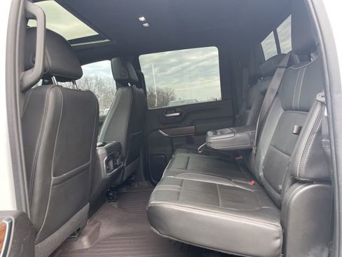 Used 2023 Chevrolet Silverado 2500 High Country AWD/4WD image 11